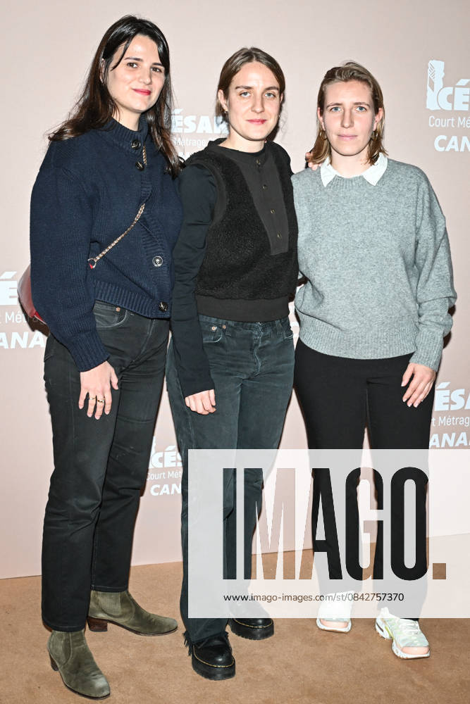 Photocall Courts Metrages Cesar 2026 in Paris FA (L-R) Gabrielle Voigt, Lais Decaster and a guest pose for a photocall during the Brunch of Courts Metrages Cesar 2026 in Paris on December 14, 2025. Photo by Firas Abdullah ABACAPRESS.COM Paris Ile-de-France France