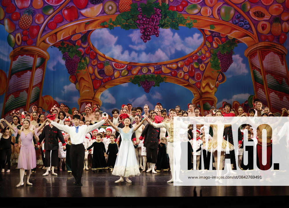 Dancers take the stage for a curtain call at the Joffrey Ballet School performance of The Nutcracker at the LaGuardia Performing Arts Center on Sunday, December 14, 2025 in New York City. NYP20251214113 JohnxAngelillo