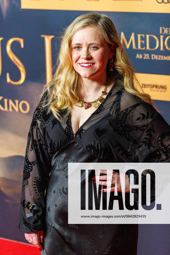 Cologne World premiere of the historical film DER MEDICUS 2 at Cinedom Cologne Red Carpet Here Evelyn Craven Cologne Cinedom North Rhine-Westphalia Germany