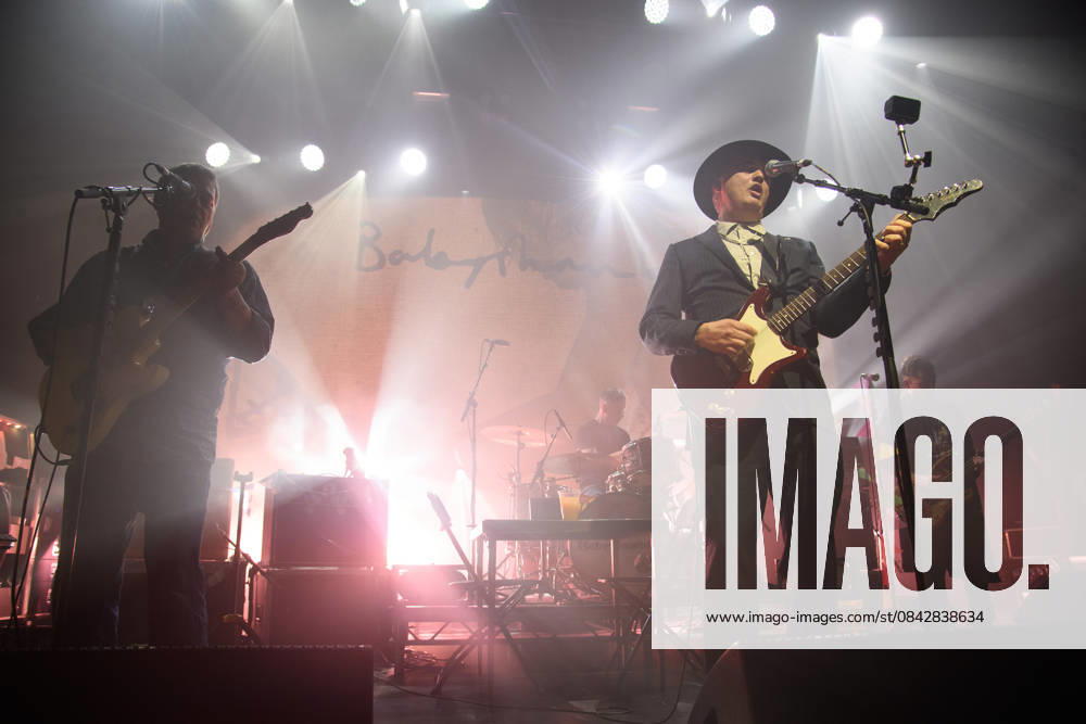Babyshambles Perform at Koko, London Guitarist Mick Whitnall and lead singer Pete Doherty of English rock band Babyshambles performs at Koko in London, England, UK on Monday 15 December 2025., Credit:Justin Ng Avalon UK, England, London, Koko
