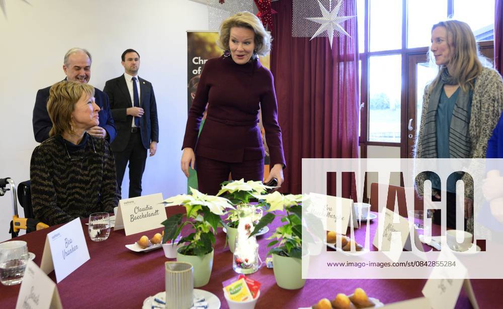 King Philippe And Queen Mathilde Visit Convalescent Home NIEUWPOORT, BELGIUM - DECEMBER 16: King Philippe and Queen Mathilde pictured paying a Christmas visit to the non-profit organisation Samana at the Ter Duinen holiday and convalescent home in Nieuwpoort on December 16, 2025 in NIeuwpoort, Belgium, 16 12 2025 NIeuwpoort Belgium