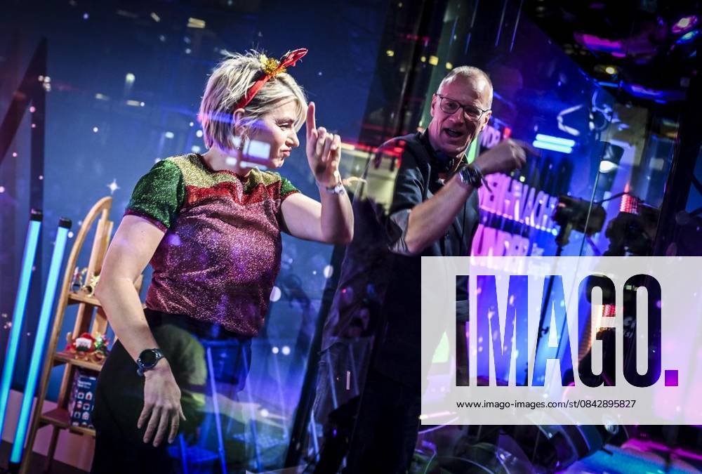 Tanzen: Sabine Heinrich und Thomas Bug am Dienstag, dem 16. Dezember 2025. Das Weihnachtswunder am Dienstagauf dem Burgplatz am Tag 3. Die vier Moderatoren Sabine Heinrich, Steffi Neu, Jan Malte Andresen und Thomas Bug moderieren das Weihnachtswunder für den WDR. Immer steht mindestens einer von ihnen a