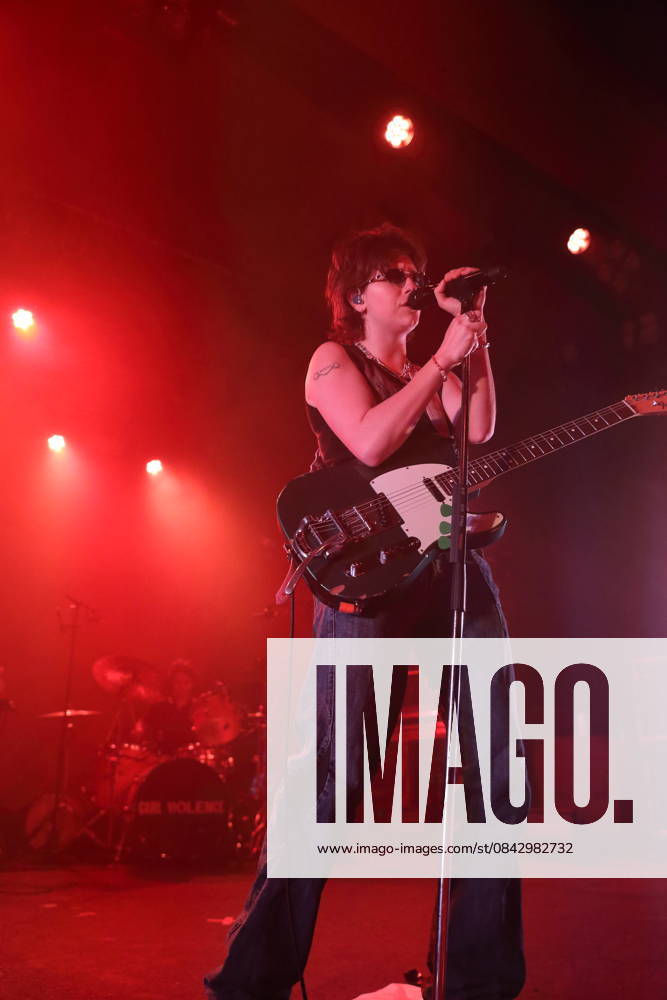 Mikaela Mullaney Straus aka King Princess at a concert at Astra Kulturhaus in Berlin, December 17, 2025 King Princess concert Berlin