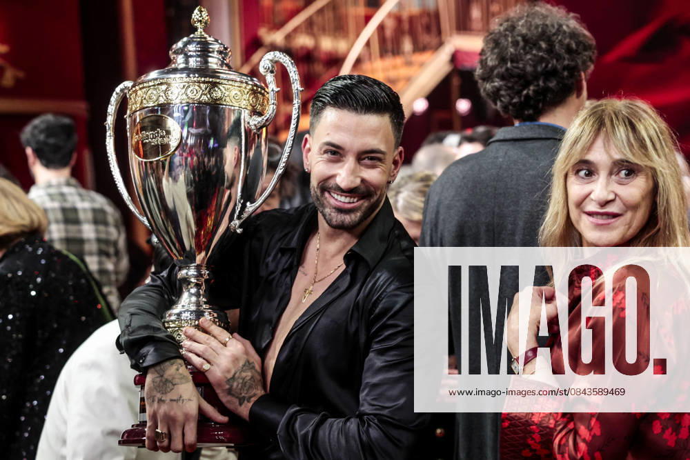 Dancing with the Stars television show, the finale. Pictured: Giovanni Pernice Rome, Italy 20 December 2025 Rome Italy - ZUMAa289 20251221_zia_a289_010