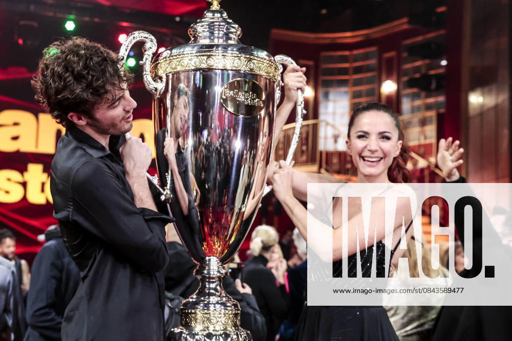 Dancing with the Stars television show, the finale. Pictured is Andrea Delogu and Nikita Perotti, the winners. Rome, Italy 20 December 2025 Rome Italy - ZUMAa289 20251221_zia_a289_012