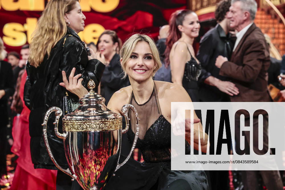 Dancing with the Stars television show, the final. Pictured is Francesca Fialdini, runner-up. Rome, Italy 20 December 2025 Rome Italy - ZUMAa289 20251221_zia_a289_021