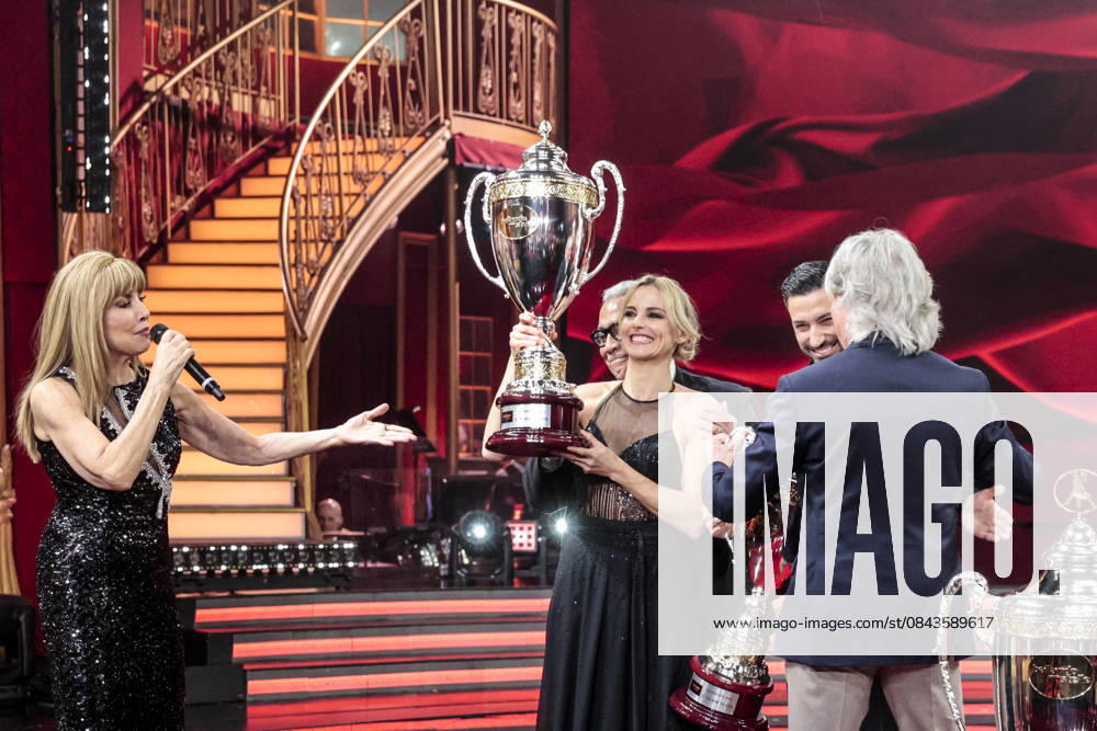 Dancing with the Stars television show, the final. Pictured is Francesca Fialdini with Giovanni Pernice, runners-up. Rome, Italy 20 December 2025 Rome Italy - ZUMAa289 20251221_zia_a289_040