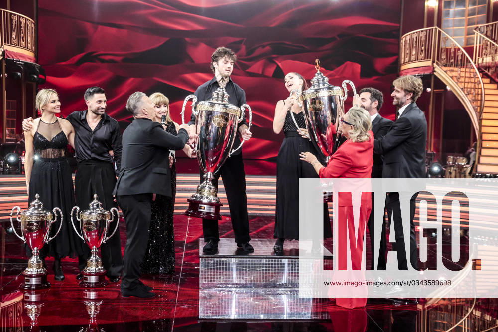 Dancing with the Stars television show, the finale. Pictured is Andrea Delogu and Nikita Perotti, the winners. Rome, Italy 20 December 2025 Rome Italy - ZUMAa289 20251221_zia_a289_042
