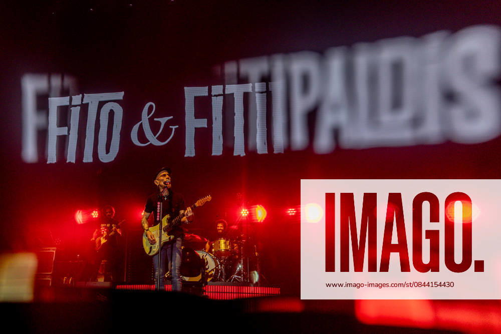 Fito Fitipaldis performs at the Movistar Arena The musical group Fito Fitipaldis during their concert at the Movistar Arena, on December 29, 2025, in Madrid Spain Fito y Fitipaldis return to the Movistar Arena in Madrid more than two years later, within their tour Aullidos Tour, in which they will combine their classic songs with new songs On the stage also sounds El monte de los aullidos, their eighth album Espana