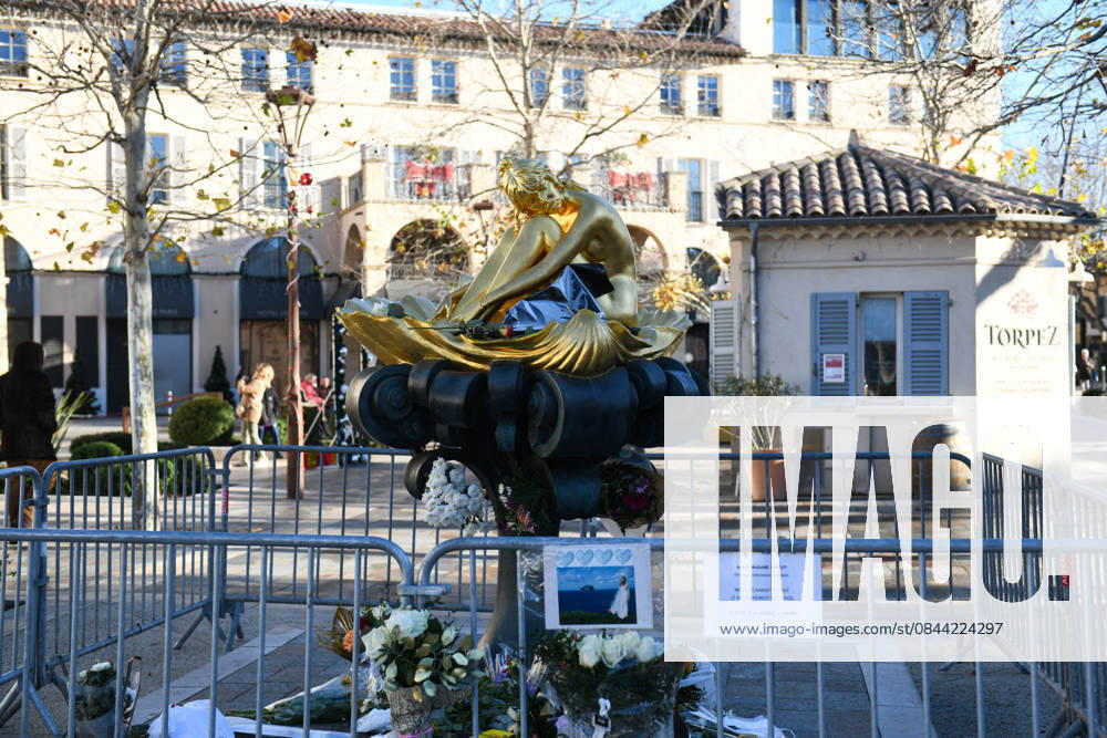 Brigitte Bardot Statue Memorial - Saint Tropez A memorial takes shape around the statue of Brigitte Bardot in Saint Tropez, France on December 30, 2025, as flowers and farewell messages are left by visitors following the death of the actress, singer and animal rights activist at the age of 91. Photo by ABACAPRESS.COM Saint-Tropez France