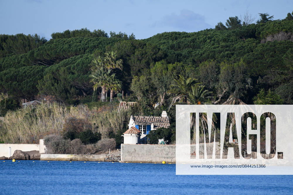 ‘La Madrague’ The Iconic Seafront Villa of Brigitte Bardot - Saint-Tropez ‘La Madrague’, the iconic seafront villa of Brigitte Bardot, in Saint Tropez, France, on December 30, 2025. Photo by Florian Poitout ABACAPRESS.COM Saint Tropez France