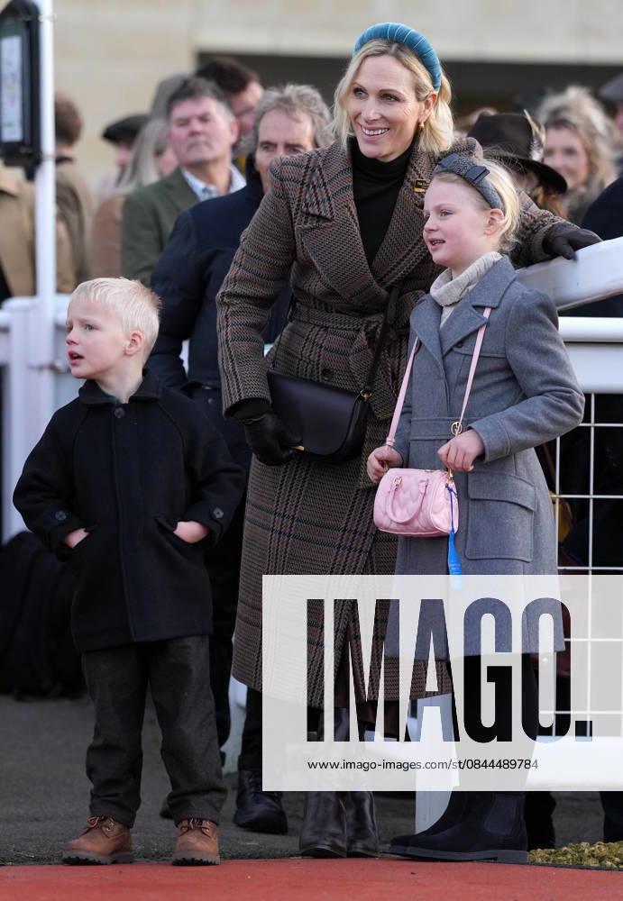 New Years Day Racing at Cheltenham Members of the Royal Family attend the New Years Day Racing at Cheltenham Racecourse, Cheltenham, Gloucestershire, UK, on the 1st January 2026. Picture by James Whatling Cheltenham Cheltenham Racecourse Gloucestershire United Kingdom WHA-0807