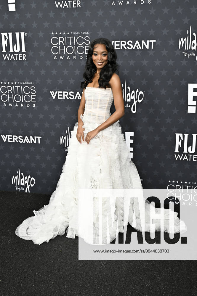 Aliyah Mastin at the 31 Critics Choice Awards 2026 at the Barker Hangar Santa Monica, 04 01 2026 Foto:xD.xStarbuckx xFuturexImagex critics_choice_6166