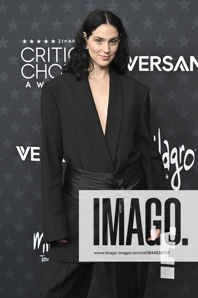 Eva Victor at the 31 Critics Choice Awards 2026 at the Barker Hangar Santa Monica, 04 01 2026 Foto:xD.xStarbuckx xFuturexImagex critics_choice_6184
