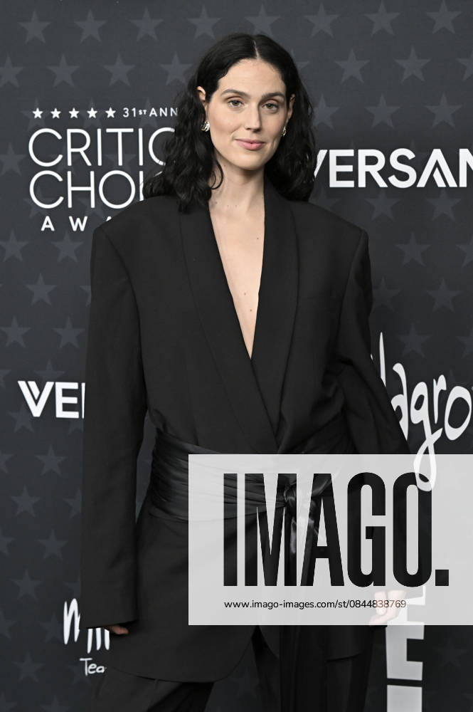 Eva Victor at the 31 Critics Choice Awards 2026 at the Barker Hangar Santa Monica, 04 01 2026 Foto:xD.xStarbuckx xFuturexImagex critics_choice_6185