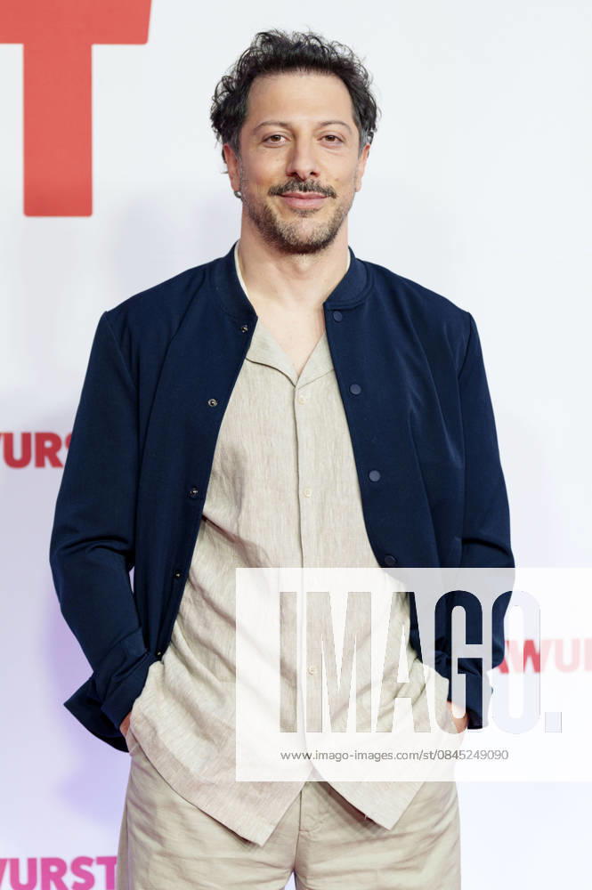 Fahri Yardim at the premiere of the movie Extrawurst at Mathäser Filmpalast Munich, 08 01 2026 Foto:xN.xKolinzx xFuturexImagex extrawurst_6602