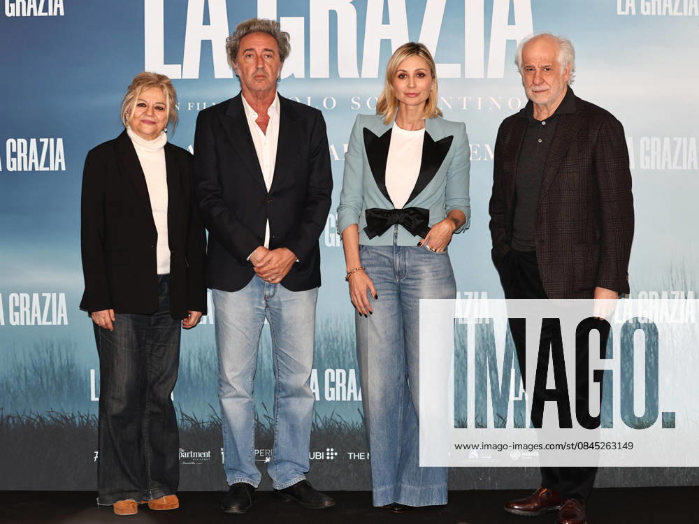 Rome, Fremantle headquarters, photocall for the film La Grazia. Pictured: Milvia Marigliano, Paolo Sorrentino, Anna Ferzetti, and Toni Servillo.
