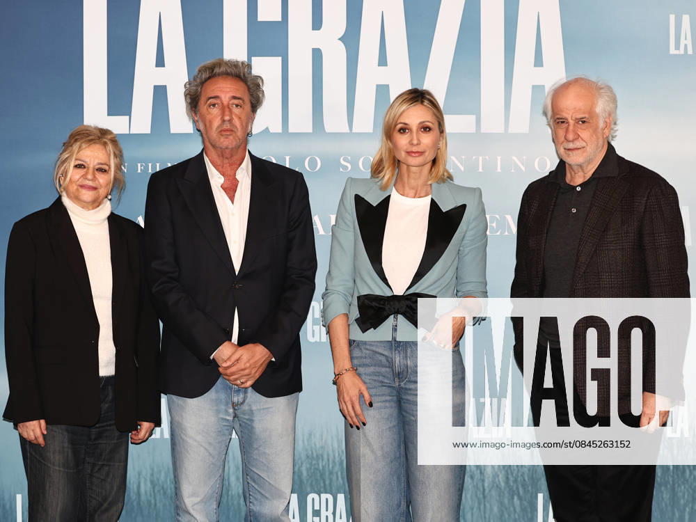 Rome, Fremantle headquarters, photocall for the film La Grazia. Pictured: Milvia Marigliano, Paolo Sorrentino, Anna Ferzetti, and Toni Servillo.