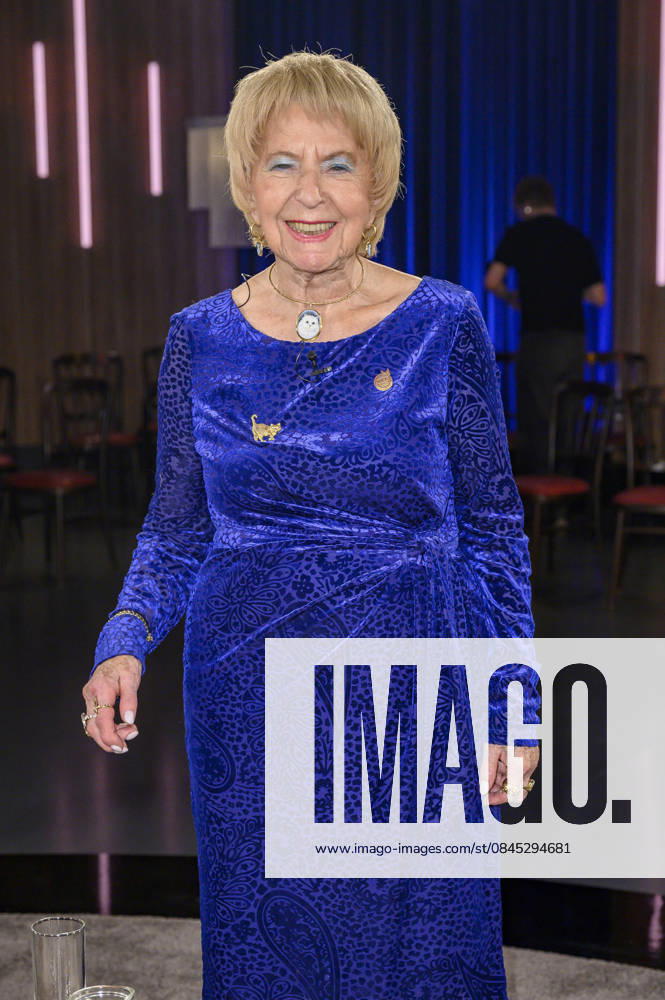 Anneliese Hackmann at the recording of the WDR talk show Kölner Treff in WDR Studio BS 3 Cologne, 09 01 2026 Foto:xW.xRanderathx xFuturexImagex koelner_treff0901_6122