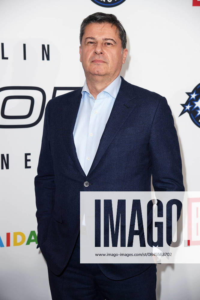 Christian Seifert Deutsche Sporthilfe on arrival at the NBA TIP OFF DINNER in the Axel Springer Tower in Berlin on 14 01 2026