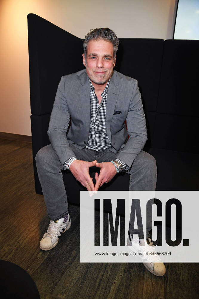 Carsten Spengemann arriving at the NBA TIP OFF DINNER in the Axel Springer Tower in Berlin on 14 01 2026