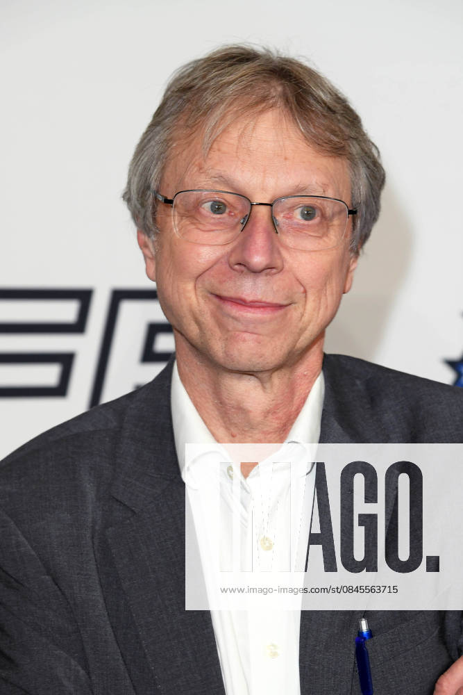 Walter M Straten arriving at the NBA TIP OFF DINNER at the Axel Springer Tower in Berlin on 14 01 2026
