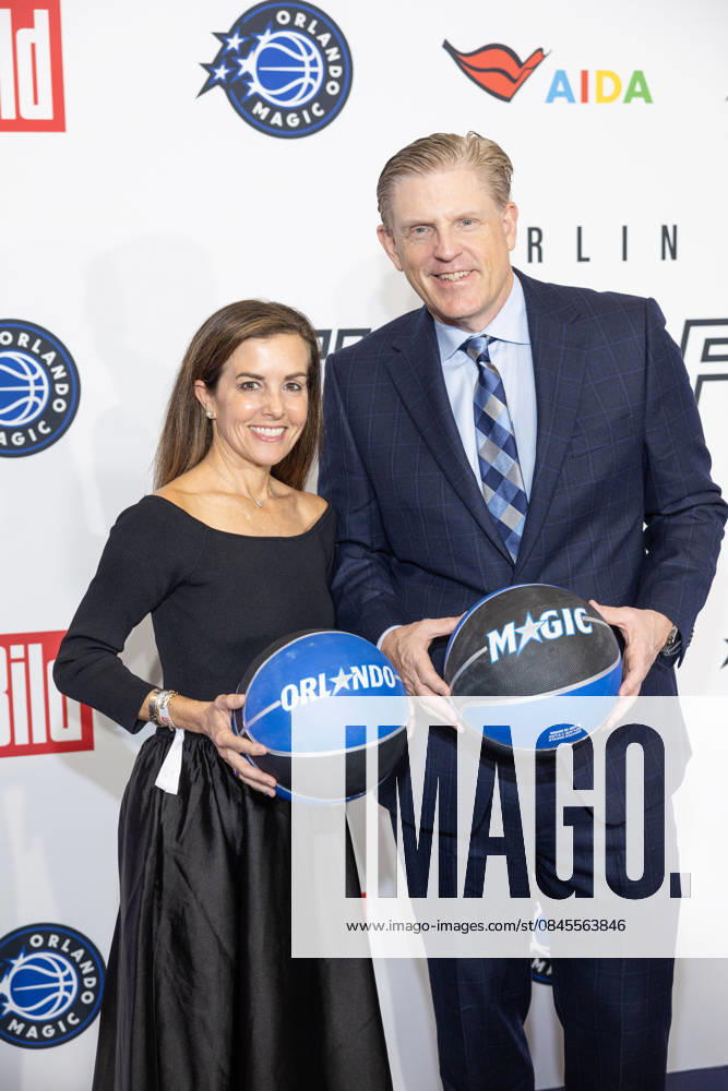NBA Tip Off Dinner Axel Springer Charles Freeman President of Business Operations and company Tip off Dinner Axel Springer Verlag invites you to a dinner at the publishing house in Berlin on the occasion of the NBA game on January 15th.
