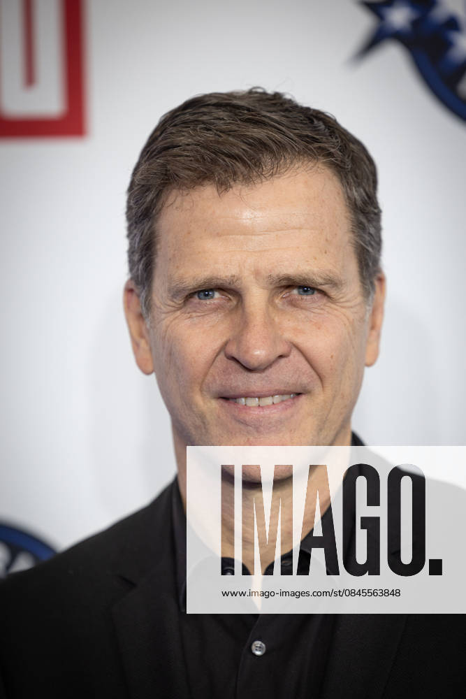 NBA Tip Off Dinner Axel Springer Oliver Bierhoff Tip off Dinner Axel Springer Verlag invites you to a dinner at the publishing house in Berlin on the occasion of the NBA game on January 15th.