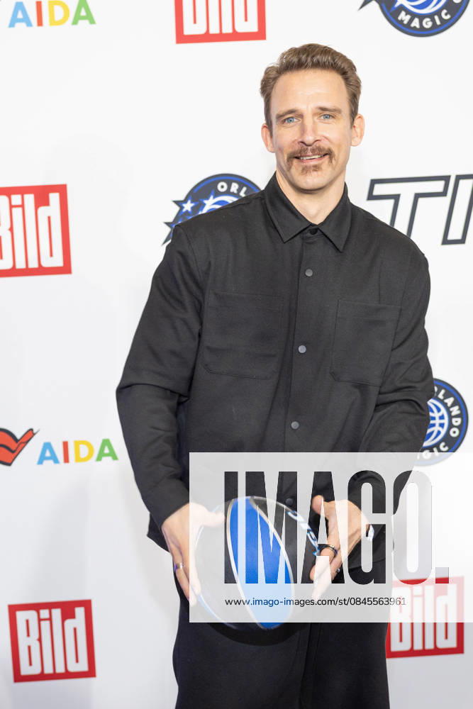 NBA Tip Off Dinner Axel Springer Heiko Schaffartzik German actor and former basketball player Tip off Dinner On the occasion of the NBA game on January 15, Axel Springer Verlag invites you to a dinner at the publishing house in Berlin