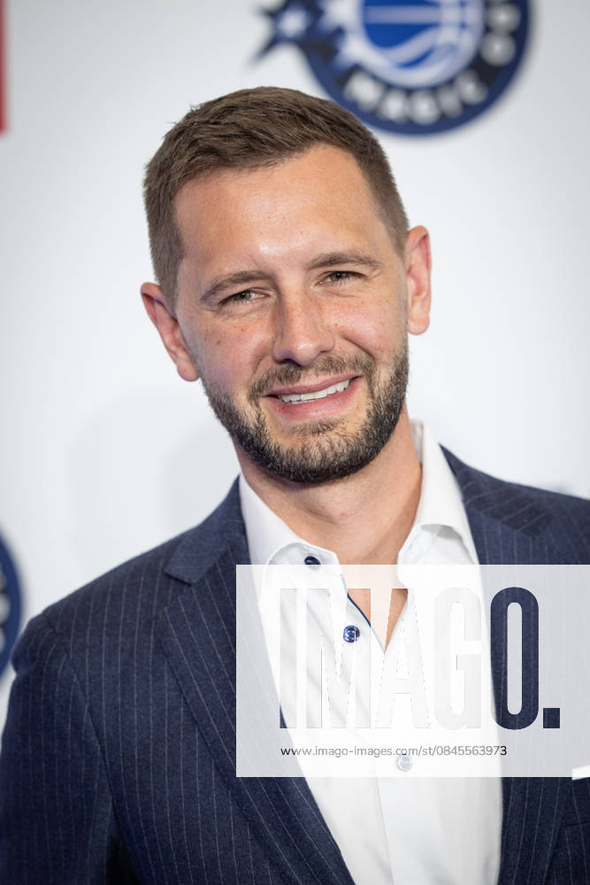 NBA Tip Off Dinner Axel Springer Ryan DeVos Member DeVos Family s Orlando Magic Leadership Council Ryan DeVos Tip Off Dinner Axel Springer Verlag invites you to a dinner at the publishing house in Berlin on the occasion of the NBA game on January 15th.