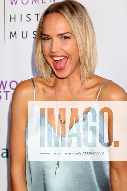 LOS ANGELES - SEP 15: Arielle Kebbel at the Women Making History Awards 2018 at the Beverly Hilton Hotel on September 15, 2018 in Beverly Hills, CA