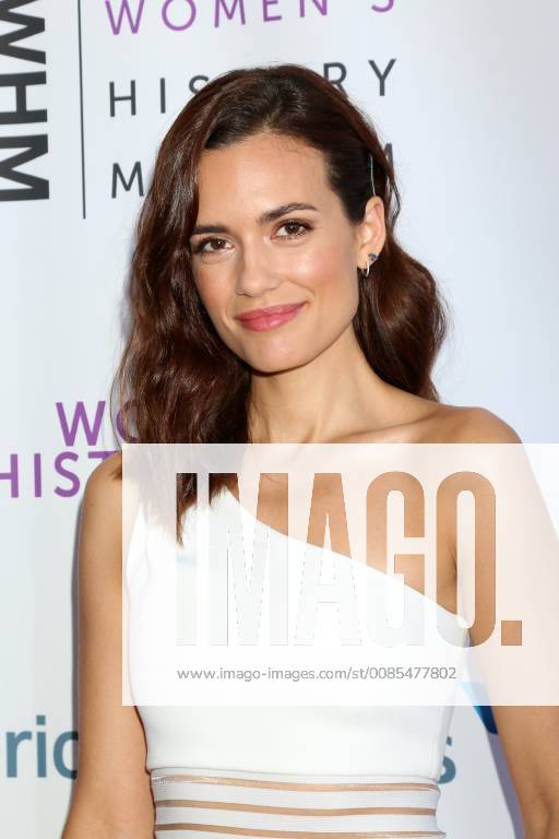 LOS ANGELES - SEP 15: Torrey DeVitto at the Women Making History Awards 2018 at the Beverly Hilton Hotel on September 15, 2018 in Beverly Hills, CA