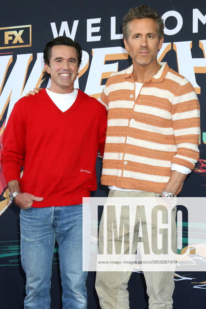 LOS ANGELES - APR 28: Rob McElhenney, Ryan Reynolds at the FX s Welcome To Wrexham FYC Event at Chloe s at Golden Road Brewing on April 28, 2026 in Burbank, CA Burbank USA - ZUMAnc22 20260428_zaa_nc22_004