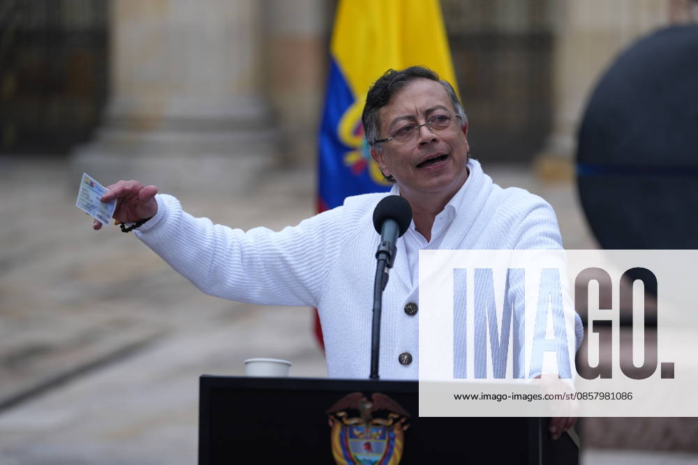 Colombian presidential elections BOGOTA, COLOMBIA - MAY 31: Colombian President Gustavo Petro delivers a speech as he casts his vote at Polling Station No. 1, marking the start of the presidential election day, where voters head to the polls to elect the country s next president in Bogota, Colombia on May 31, 2026. Juancho Torres Anadolu Bogota Colombia. Editorial use only. Please get in touch for any other usage.