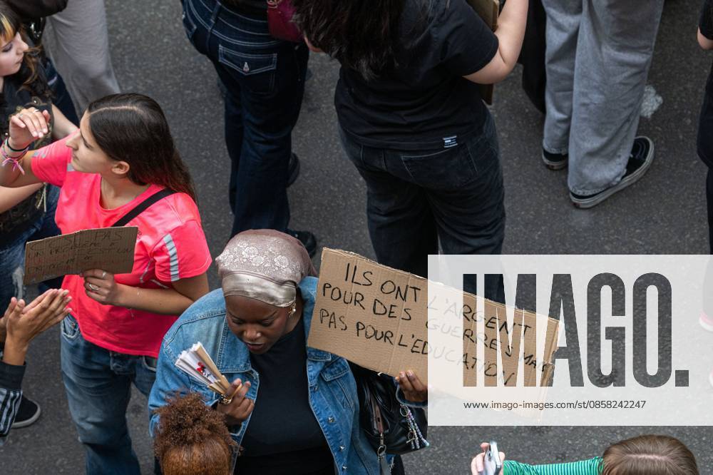 Students gather to protest against the tuition fee increase, outside the headquarters of the Federation Wallonie& 8209;Bruxelles in Brussels on Wednesday 03 June 2026. JONASxROOSENS 175823128