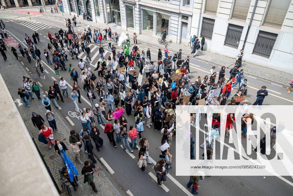 Students gather to protest against the tuition fee increase, outside the headquarters of the Federation Wallonie& 8209;Bruxelles in Brussels on Wednesday 03 June 2026. JONASxROOSENS 175823203