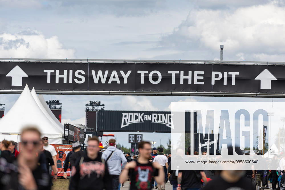 Rock am Ring 2026 06 06 26 Admission time The grounds are filling up Good-humored visitors at the entrance area Second festival day on Saturday, 06 06 2026, at Rock am Ring 2026 at the Nürburgring in the Eifel The three-day music festival takes place from 5 to 7 June 2026 and is one of the largest open-air festivals in Germany Nürburg Nürburgring Rhineland