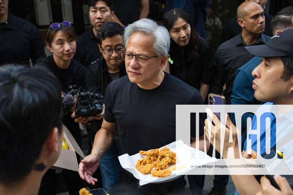 Nvidia founder and CEO JENSEN HUANG answers reportersÃ¢â‚¬â ¢ questions as he eats fried chicken and drinks beer with SK Group chairman Chey Tae-won at Kkanbu Chicken, during HuangÃ¢â‚¬â ¢s visit to Seoul, South Korea on Sunday, June 7, 2026. Seoul South Korea - ZUMAh163 20260607_znp_h163_015