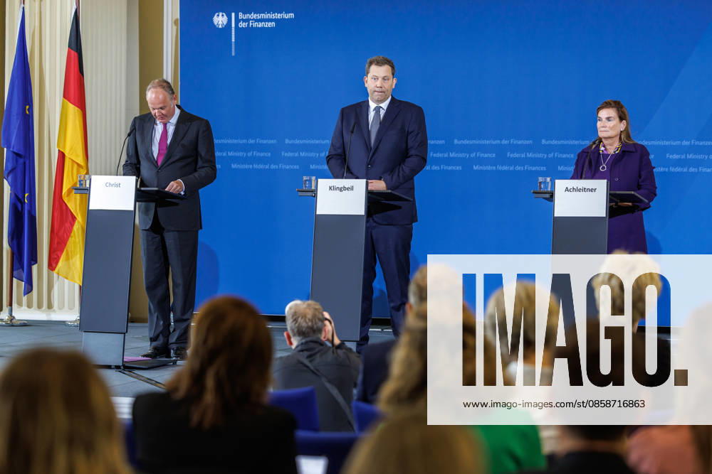 Press conference by BM Lars Klingbeil Press conference by BM Lars Klingbeil and the Chairmen of the Investment and Innovation Advisory Board IIB Prof Harald Christ and Prof Dr Dr Ann Kristin Achleitner on the presentation of the first IIB report on 9 06 2026 in Berlin Berlin Berlin Germany Federal Chancellery