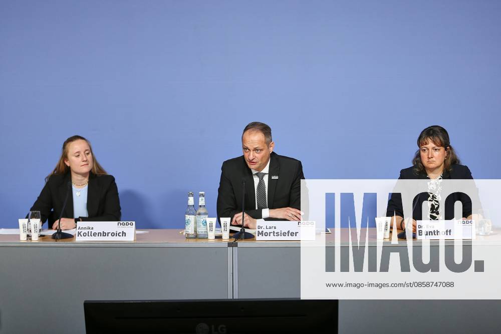 House of the Federal Press Conference Press Conference National Anti Doping Agency Germany NADA L R Annika Kollenbroich, Lars Mortsiefer, Eva Bunthoff