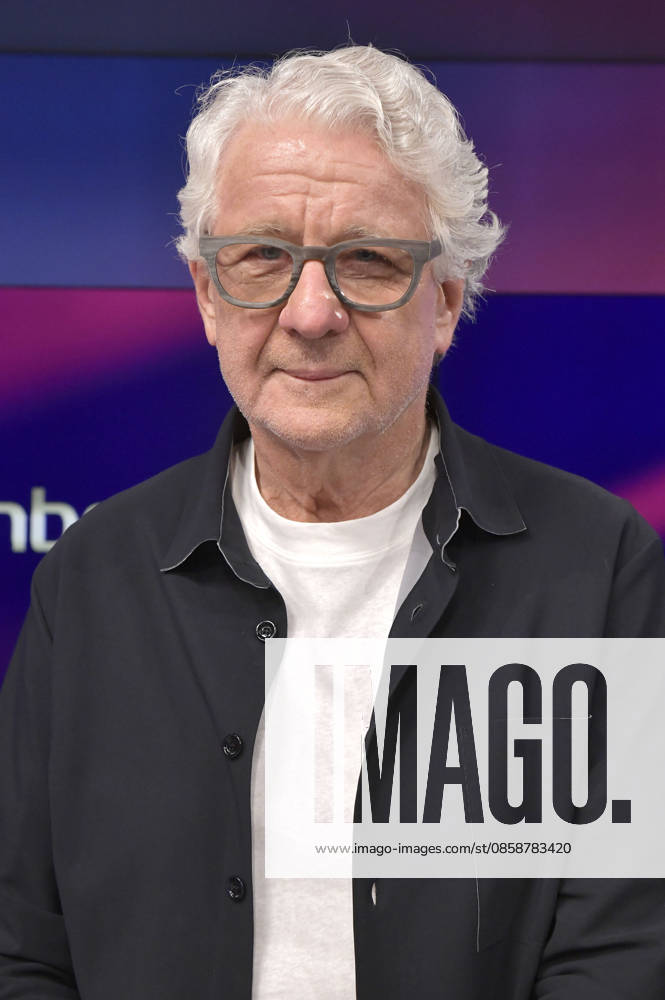 Marcel Reif on the ARD talk show maischberger in Studio Berlin Adlershof Berlin, 09 06 2026 Foto:xM.xBehrensx xFuturexImagex maischberger0906_6609