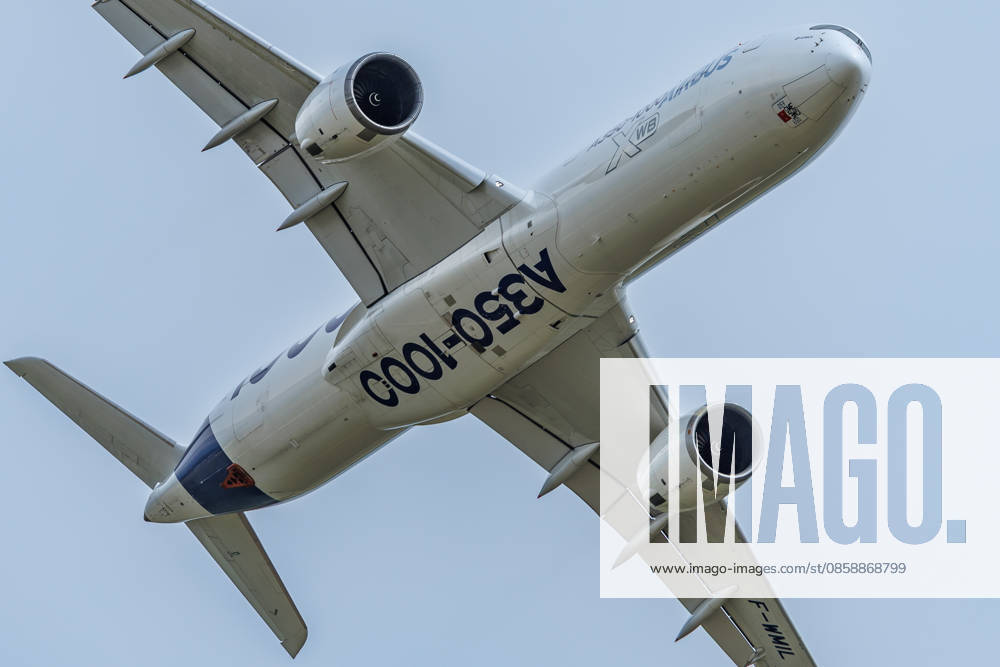 Opening tour of the ILA Flight program with the Airbus 350 1000 at the ILA in Berlin Brandenburg on 10 06 2026 Berlin Germany