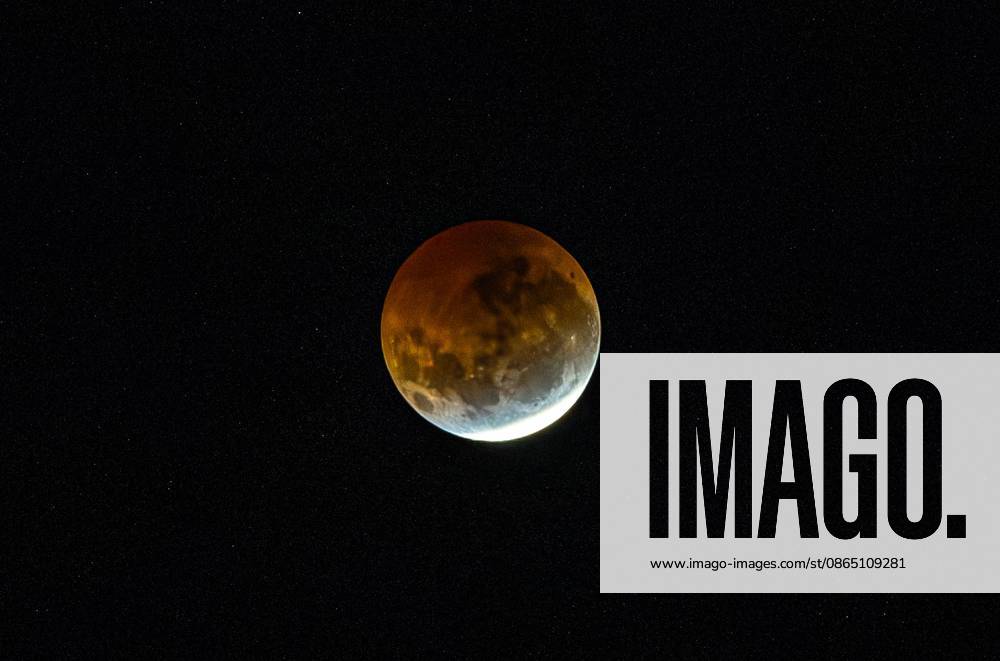 Lunar eclipse in Lauro de Freitas - BA Lauro de Freitas (BA) - 08 28 2026 - Lunar eclipse astronomical phenomenon - The lunar eclipse was recorded in the skies of Lauro de Freitas, in the metropolitan region of Salvador, in the early hours of this Friday (28).(Foto: Ednei Cunha Thenews2 imago images) Lunar eclipse in Lauro de Freitas - BA