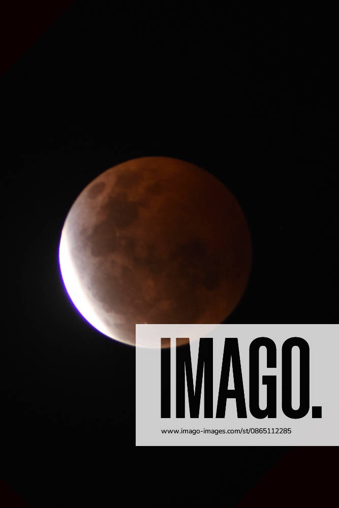 CURITIBA, PR - 28.08.2026: ECLIPSE LUNAR CURITIBA - The "near total" partial lunar eclipse occurred between the night of August 27th and the early morning of August 28th, 2026, and was visible throughout Brazil. The image was captured in Curitiba. x3005955x EversonxBressan