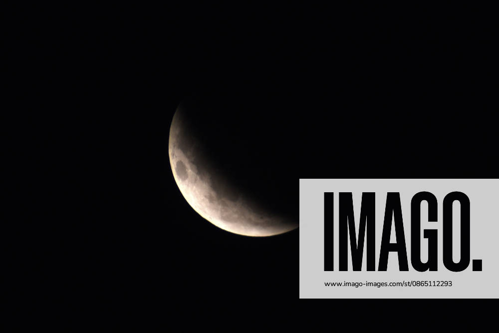 CURITIBA, PR - 28.08.2026: ECLIPSE LUNAR CURITIBA - The "near total" partial lunar eclipse occurred between the night of August 27th and the early morning of August 28th, 2026, and was visible throughout Brazil. The image was captured in Curitiba. x3005961x EversonxBressan