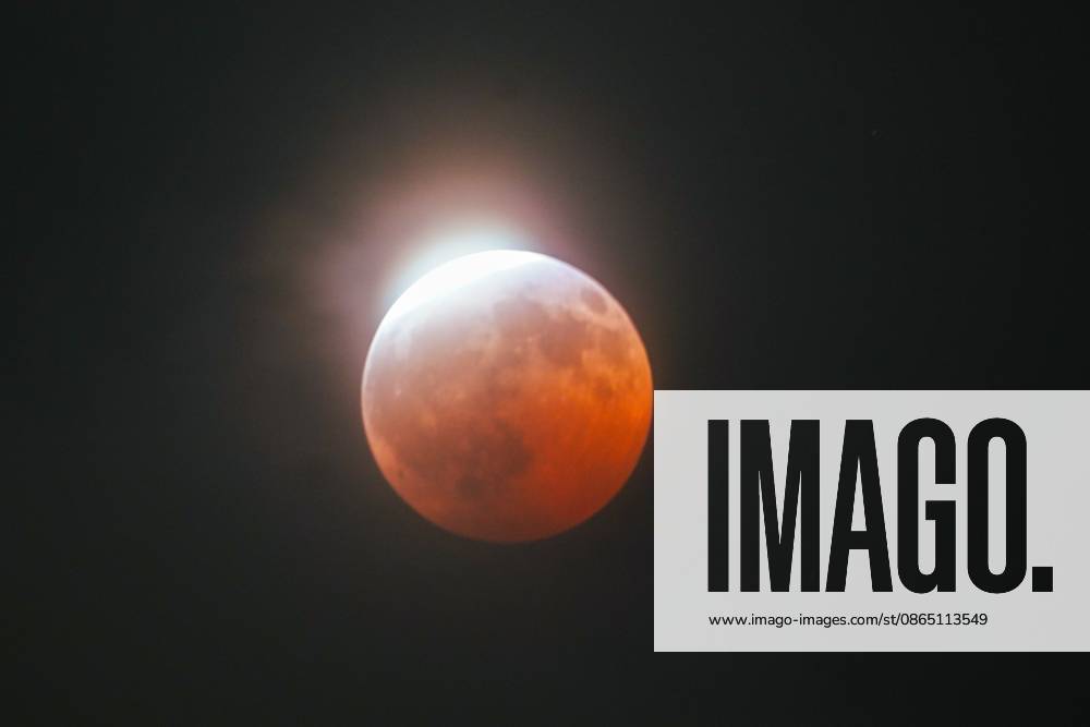 The eclipse is seen over the sky of San Diego..A partial lunar eclipse is seen over San Diego as EarthÃ¢â‚¬â ¢s shadow passes across the full moon, turning much of the moonÃ¢â‚¬â ¢s surface a reddish-orange color. The eclipse reached its maximum at approximately 9:12 p.m., when about 93% of the moon was covered by EarthÃ¢â‚¬â ¢s shadow. San Diego United States - ZUMAs197 20260827_aaa_s197_058