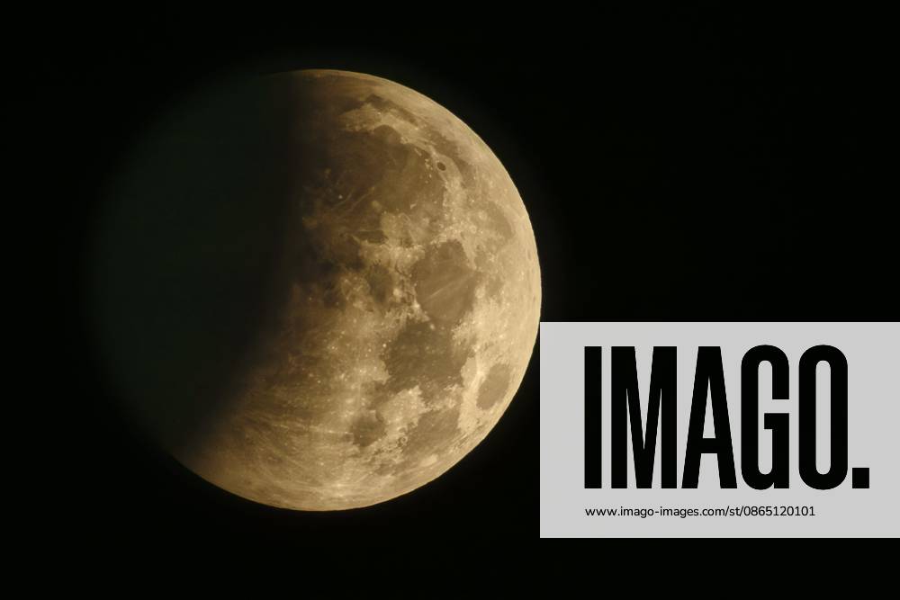 93% Lunar Eclipse Ecilpse Of The Sun 28 08 2026 DE PANNE, BEL - AUGUST 28 : A partial eclipse of the moon with a maximum of 93% pictured on August 28, 2026 in De Panne, Belgium, 28 08 2026 De Panne Belgium