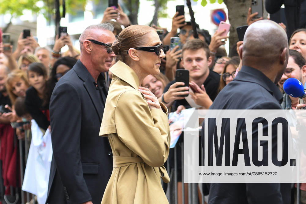 Celine Dion Arrives At The Royal Monceau - Paris Canadian singer Celine Dion arrives at the Le Royal Monceau - Raffles Paris hotel greeted by hundreds of fans following her flight from Las Vegas. Paris, France, August 28, 2026. Photo by Florian Poitout ABACAPRESS.COM Paris France