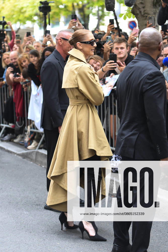 Celine Dion Arrives At The Royal Monceau - Paris Canadian singer Celine Dion arrives at the Le Royal Monceau - Raffles Paris hotel greeted by hundreds of fans following her flight from Las Vegas. Paris, France, August 28, 2026. Photo by Florian Poitout ABACAPRESS.COM Paris France