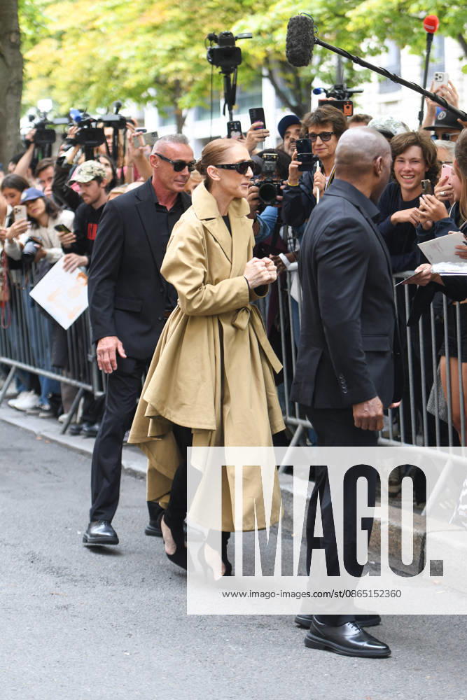 Celine Dion Arrives At The Royal Monceau - Paris Canadian singer Celine Dion arrives at the Le Royal Monceau - Raffles Paris hotel greeted by hundreds of fans following her flight from Las Vegas. Paris, France, August 28, 2026. Photo by Florian Poitout ABACAPRESS.COM Paris France